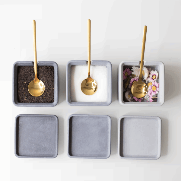 Thomas Poganitsch Zuckerdose grau mit Löffel